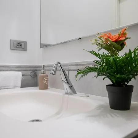 With Parking Apartment Chiavari